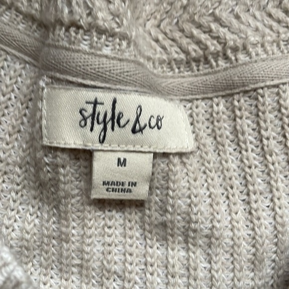 Tan sweater - Picture 2 of 2